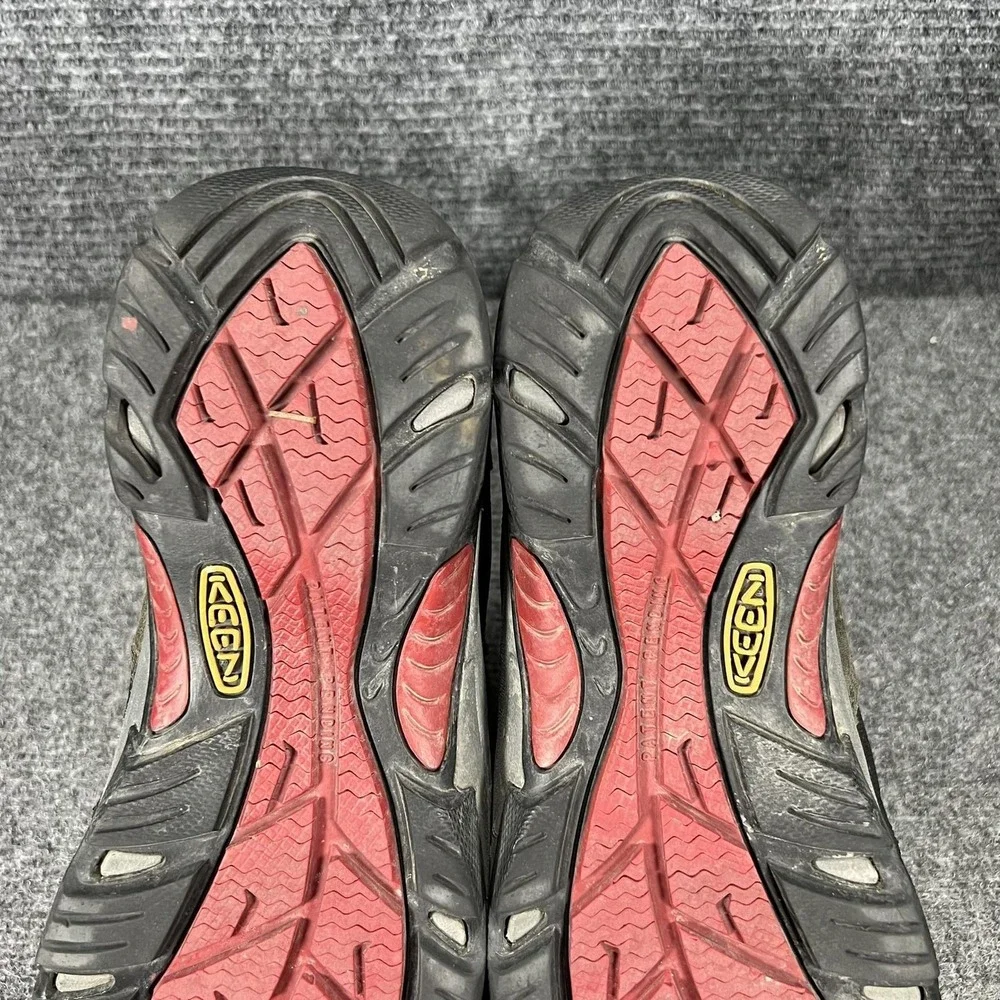 KEEN Boots‎ Mens Size 11 Brown Nubuck Waterproof Insulated Hiking Snow 12017